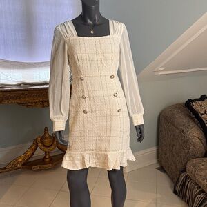 SHEIN White and Gold Textured Fabric